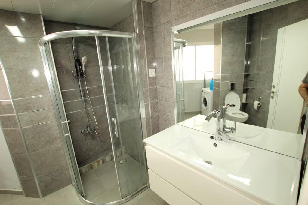 Royal Aparatment On The Sea , Blvd Nitza 34 Netanya Exterior foto